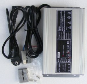 Carregador de 72V / 10A